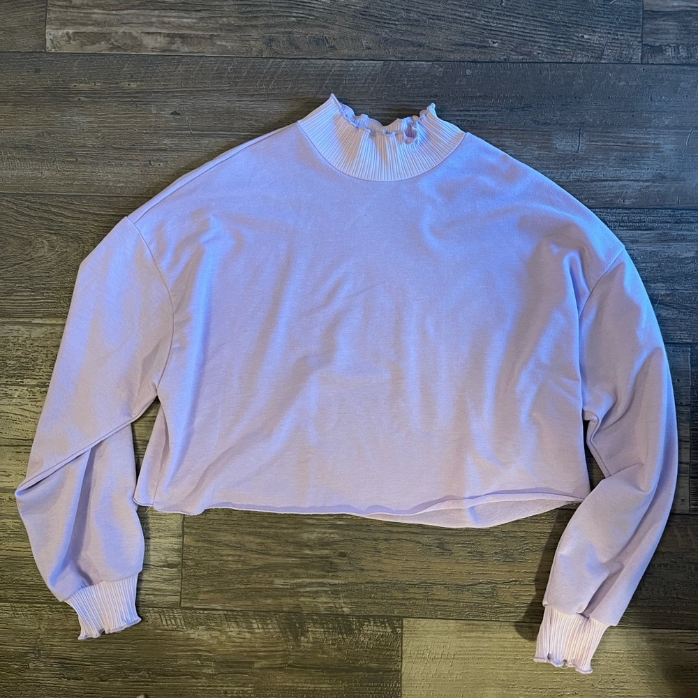 Light purple cropped soft long sleeve